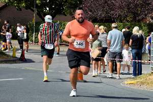 Download race photo <a href='Large/img_1836.jpg' class='lightbox-download'>here</a>