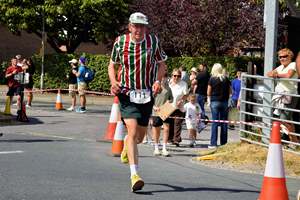 Download race photo <a href='Large/img_1839.jpg' class='lightbox-download'>here</a>