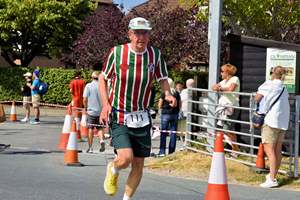 Download race photo <a href='Large/img_1841.jpg' class='lightbox-download'>here</a>