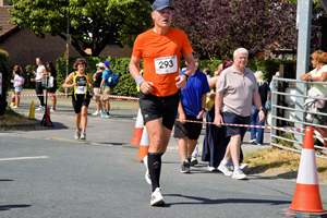 Download race photo <a href='Large/img_1845.jpg' class='lightbox-download'>here</a>