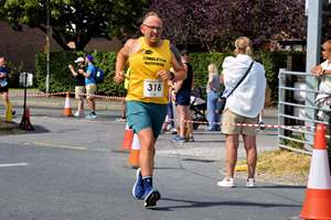 Download race photo <a href='Large/img_1948.jpg' class='lightbox-download'>here</a>