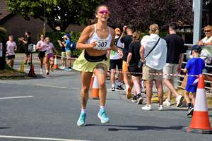Download race photo <a href='Large/img_1960.jpg' class='lightbox-download'>here</a>