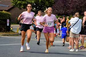 Download race photo <a href='Large/img_1965.jpg' class='lightbox-download'>here</a>
