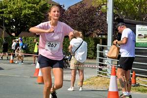 Download race photo <a href='Large/img_2002.jpg' class='lightbox-download'>here</a>