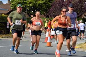 Download race photo <a href='Large/img_2007.jpg' class='lightbox-download'>here</a>