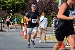 Download race photo <a href='Large/img_2016.jpg' class='lightbox-download'>here</a>