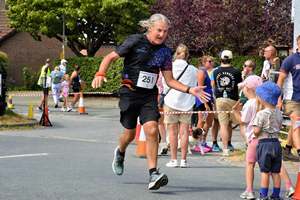 Download race photo <a href='Large/img_2138.jpg' class='lightbox-download'>here</a>