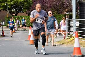 Download race photo <a href='Large/img_2168.jpg' class='lightbox-download'>here</a>