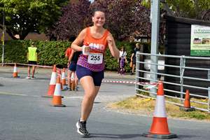 Download race photo <a href='Large/img_2201.jpg' class='lightbox-download'>here</a>