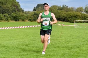 Download race photo <a href='Large/img_1720.jpg' class='lightbox-download'>here</a>