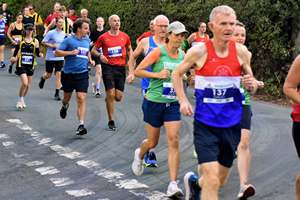 Download race photo <a href='Large/img_0100.jpg' class='lightbox-download'>here</a>