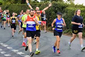 Download race photo <a href='Large/img_0121.jpg' class='lightbox-download'>here</a>