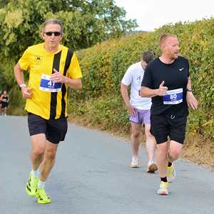 Download race photo <a href='Large/img_0376.jpg' class='lightbox-download'>here</a>