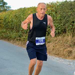 Download race photo <a href='Large/img_0415.jpg' class='lightbox-download'>here</a>