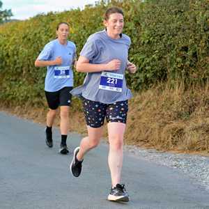 Download race photo <a href='Large/img_0520.jpg' class='lightbox-download'>here</a>