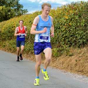 Download race photo <a href='Large/img_0690.jpg' class='lightbox-download'>here</a>