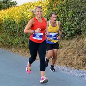 Download race photo <a href='Large/img_0906.jpg' class='lightbox-download'>here</a>