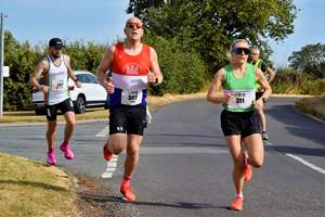 Download race photo <a href='Large/img_0307.jpg' class='lightbox-download'>here</a>