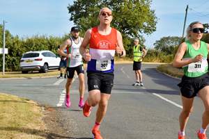 Download race photo <a href='Large/img_0310.jpg' class='lightbox-download'>here</a>