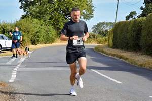 Download race photo <a href='Large/img_0317.jpg' class='lightbox-download'>here</a>
