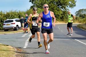 Download race photo <a href='Large/img_0393.jpg' class='lightbox-download'>here</a>