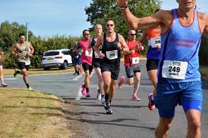 Download race photo <a href='Large/img_0423.jpg' class='lightbox-download'>here</a>