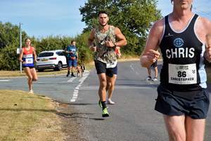 Download race photo <a href='Large/img_0433.jpg' class='lightbox-download'>here</a>