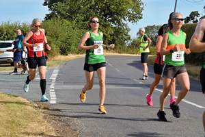 Download race photo <a href='Large/img_0444.jpg' class='lightbox-download'>here</a>