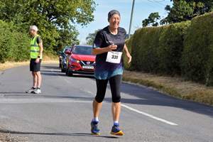 Download race photo <a href='Large/img_0833.jpg' class='lightbox-download'>here</a>
