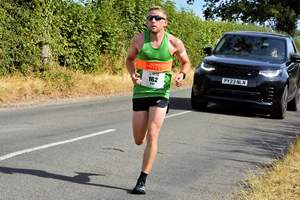 Download race photo <a href='Large/img_0911.jpg' class='lightbox-download'>here</a>