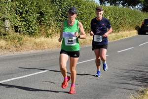 Download race photo <a href='Large/img_1100.jpg' class='lightbox-download'>here</a>