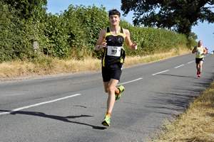 Download race photo <a href='Large/img_1138.jpg' class='lightbox-download'>here</a>
