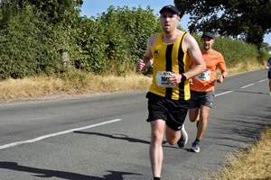 Download race photo <a href='Large/img_1158.jpg' class='lightbox-download'>here</a>