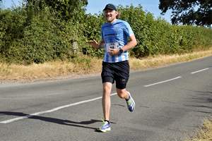 Download race photo <a href='Large/img_1164.jpg' class='lightbox-download'>here</a>