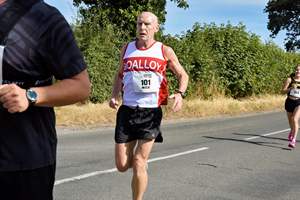 Download race photo <a href='Large/img_1217.jpg' class='lightbox-download'>here</a>