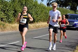 Download race photo <a href='Large/img_1220.jpg' class='lightbox-download'>here</a>
