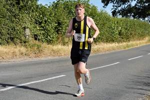 Download race photo <a href='Large/img_1296.jpg' class='lightbox-download'>here</a>