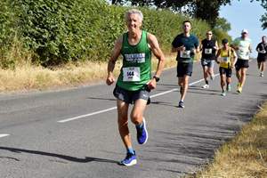 Download race photo <a href='Large/img_1315.jpg' class='lightbox-download'>here</a>