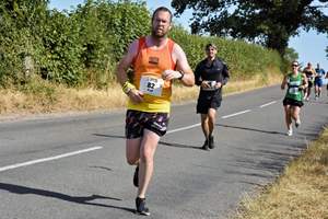 Download race photo <a href='Large/img_1436.jpg' class='lightbox-download'>here</a>