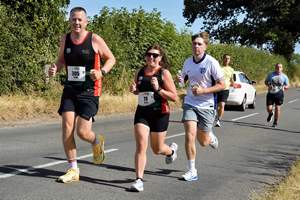 Download race photo <a href='Large/img_1498.jpg' class='lightbox-download'>here</a>