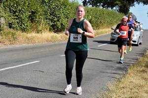 Download race photo <a href='Large/img_1506.jpg' class='lightbox-download'>here</a>