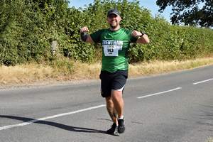 Download race photo <a href='Large/img_1520.jpg' class='lightbox-download'>here</a>