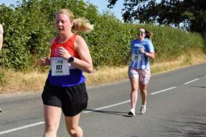 Download race photo <a href='Large/img_1525.jpg' class='lightbox-download'>here</a>
