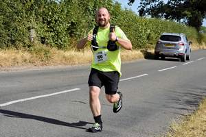 Download race photo <a href='Large/img_1552.jpg' class='lightbox-download'>here</a>