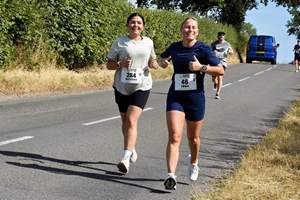 Download race photo <a href='Large/img_1555.jpg' class='lightbox-download'>here</a>