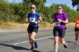 Download race photo <a href='Large/img_1575.jpg' class='lightbox-download'>here</a>