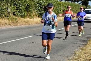 Download race photo <a href='Large/img_1586.jpg' class='lightbox-download'>here</a>