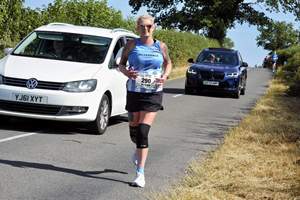 Download race photo <a href='Large/img_1594.jpg' class='lightbox-download'>here</a>