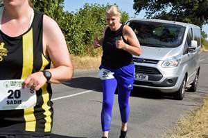 Download race photo <a href='Large/img_1632.jpg' class='lightbox-download'>here</a>