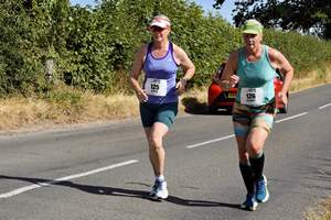 Download race photo <a href='Large/img_1664.jpg' class='lightbox-download'>here</a>